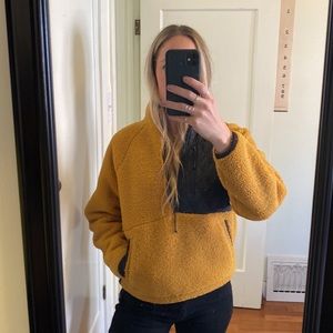 Women's Mustard Sherpa Pull Over 1/4 Zip Size M JoyLab